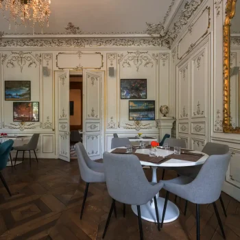 hotel-le-champlain-la-rochelle-salon